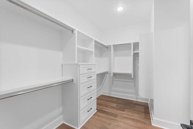 Building Photo - 19 Denali Dr