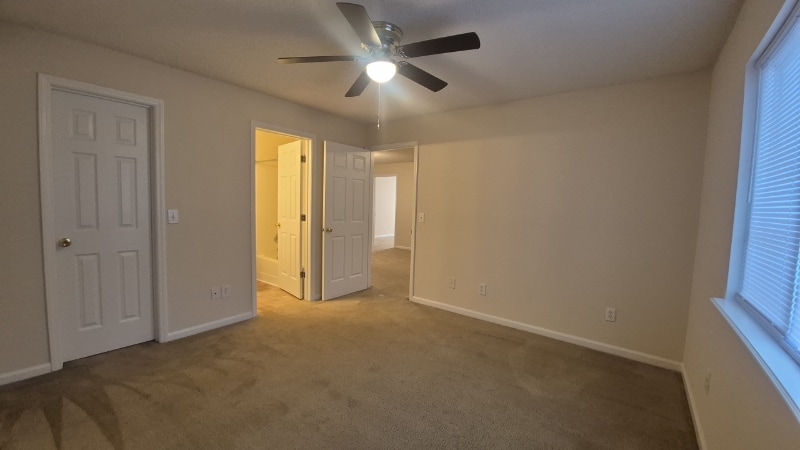 Building Photo - 320 Brownlea Dr