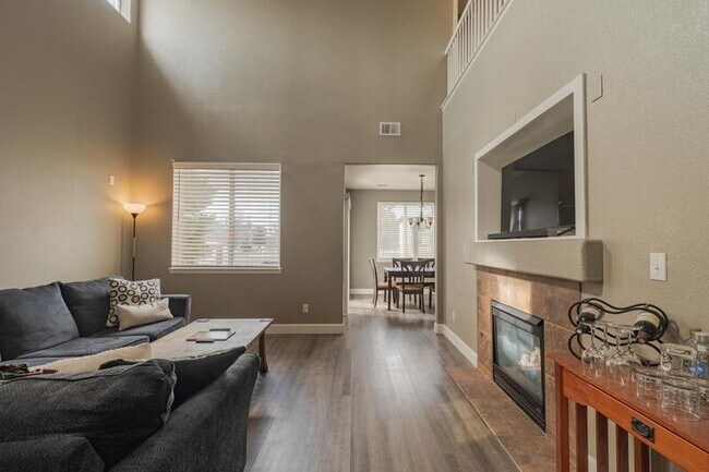 Building Photo - 1245 S Flatrock Cir