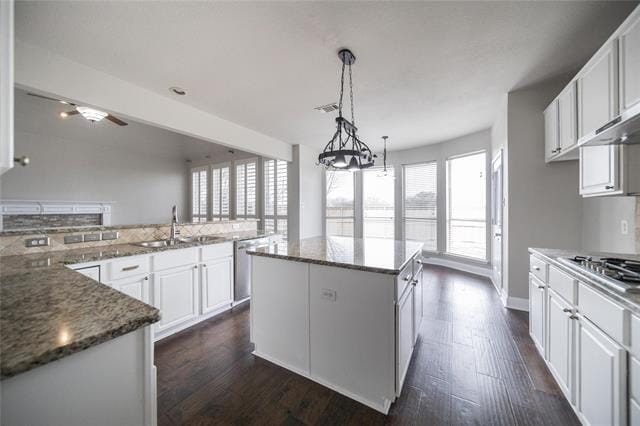 Building Photo - 412 Sparrow Hawk Dr