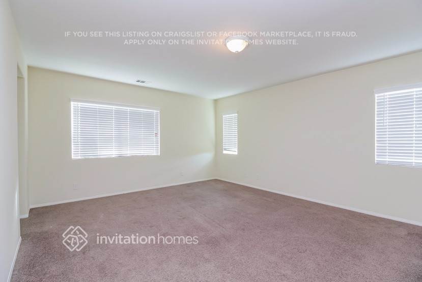 Building Photo - 1717 Ropehaven Cir