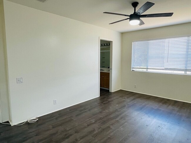 Building Photo - Partly Furnished 3-bedroom, 2.5-bath home,...