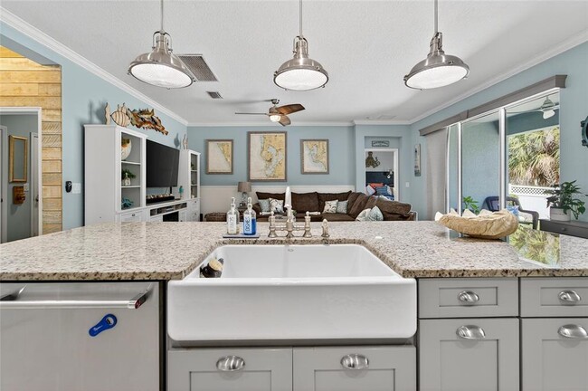 Building Photo - 5227 ADMIRAL POINTE Dr