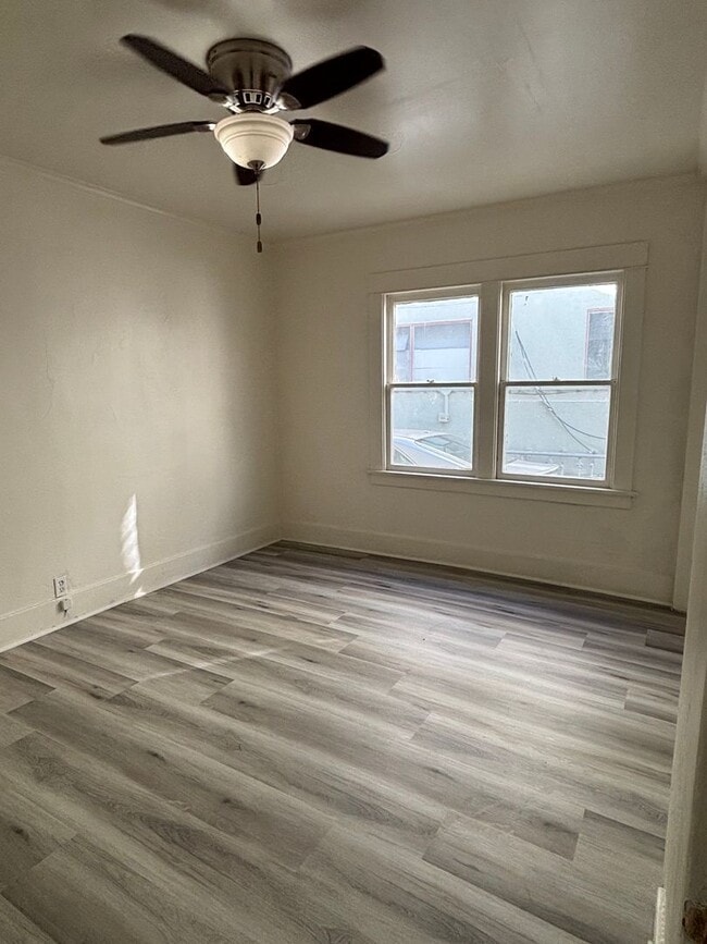 Building Photo - 1710-1712 Obispo Ave