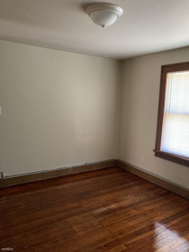 Building Photo - 748 Wheaton Ave