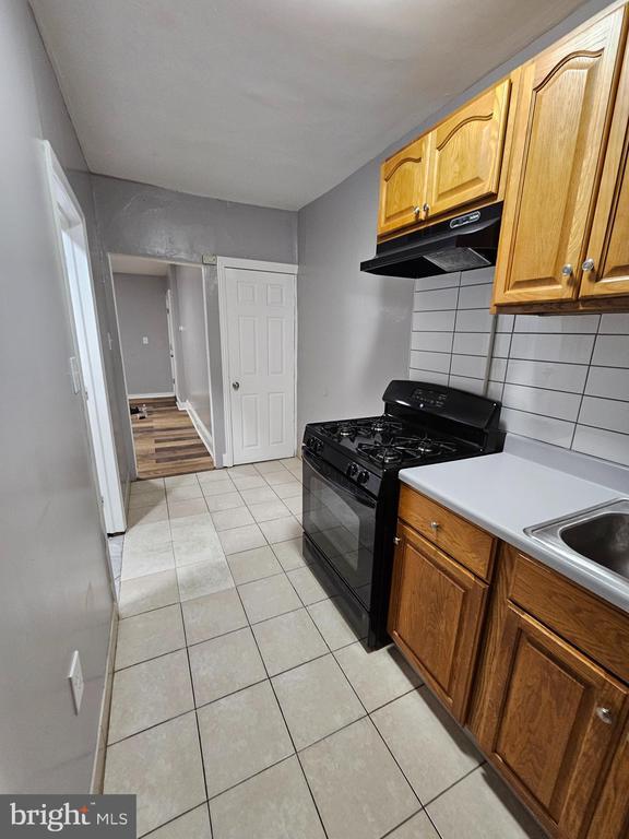 Building Photo - 2223 N Hancock St