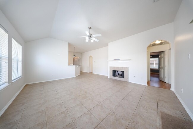 Building Photo - 6715 Rockwall Trail Dr