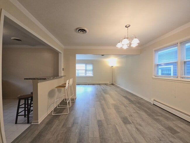 Building Photo - 1000 Avenue C