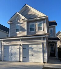 Building Photo - 105 Summer Hill Way