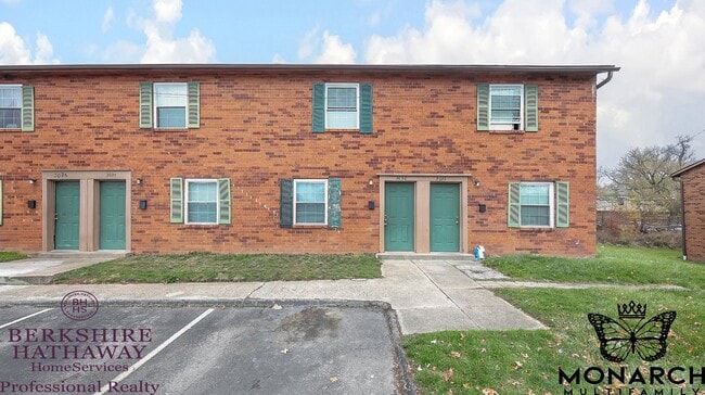 Building Photo - 3042 Sandridge Ave