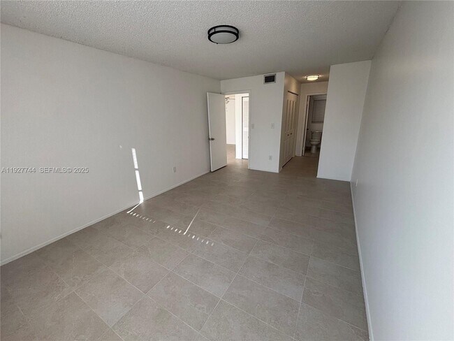 Building Photo - 7725 SW 86th St