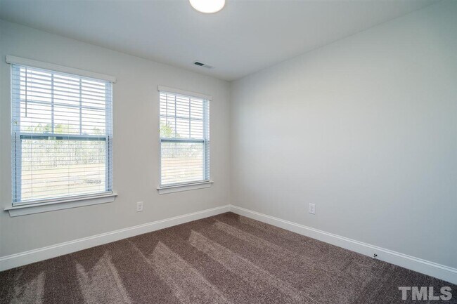 Building Photo - 2819 Dallas Valley Ln