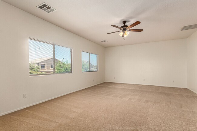 Building Photo - Chandler 4 Bedroom - 2.5 Bathroom with Pri...
