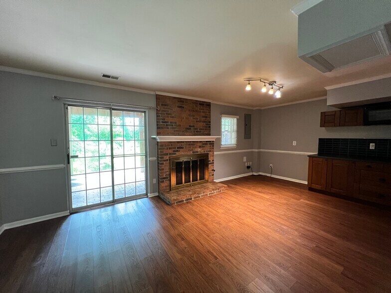 Building Photo - 2723 Carter Farm Ct
