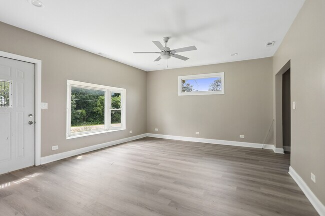 Building Photo - 15428 W 147th St