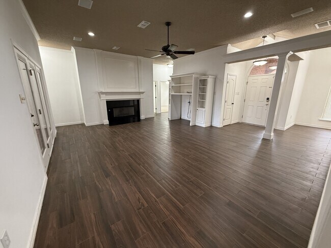 Building Photo - 5901 101st St