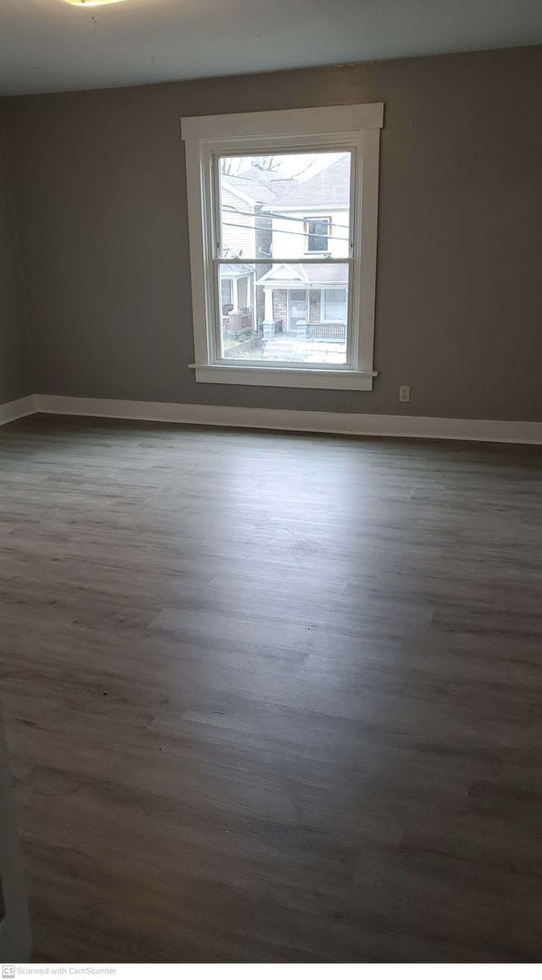 Building Photo - 132-134 Volkenand Ave