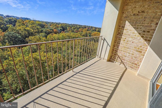 Building Photo - 9039 Sligo Creek Pkwy