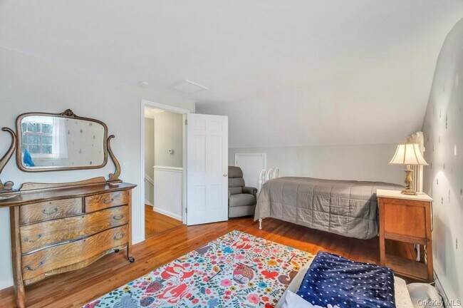 Building Photo - 807 Union Ave