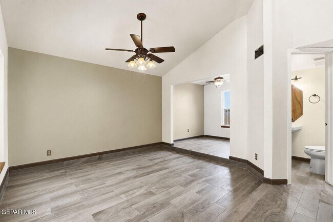 Building Photo - 6900 Imperial Ridge Dr
