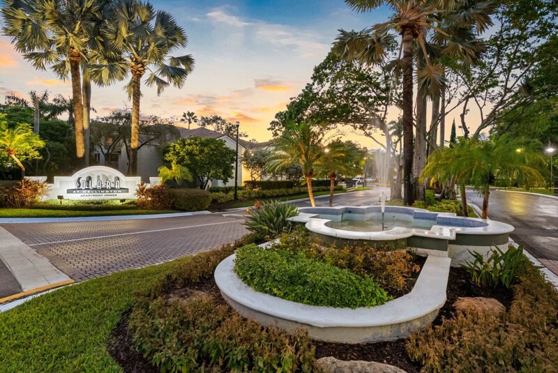 Building Photo - 2133 Polo Gardens Dr