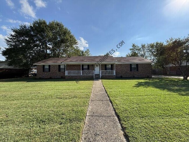 Building Photo - 714 Foxboro Dr