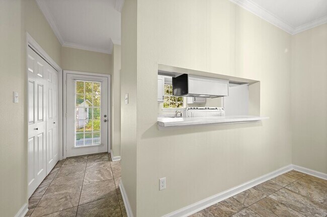 Building Photo - 5387 Rosedown Ct