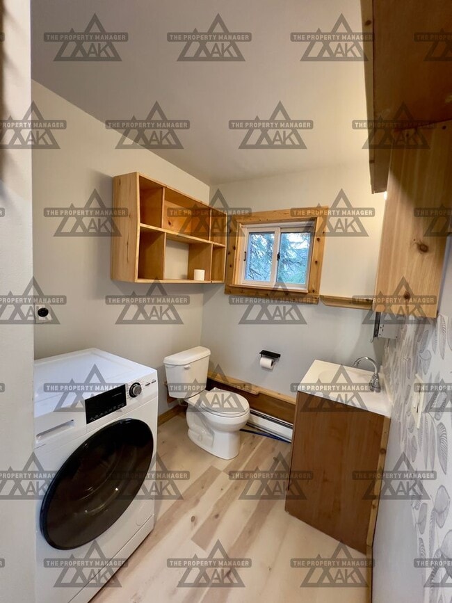 Building Photo - Cozy 1-Bedroom Loft Home with Office & Covered Deck/Sorry no pets