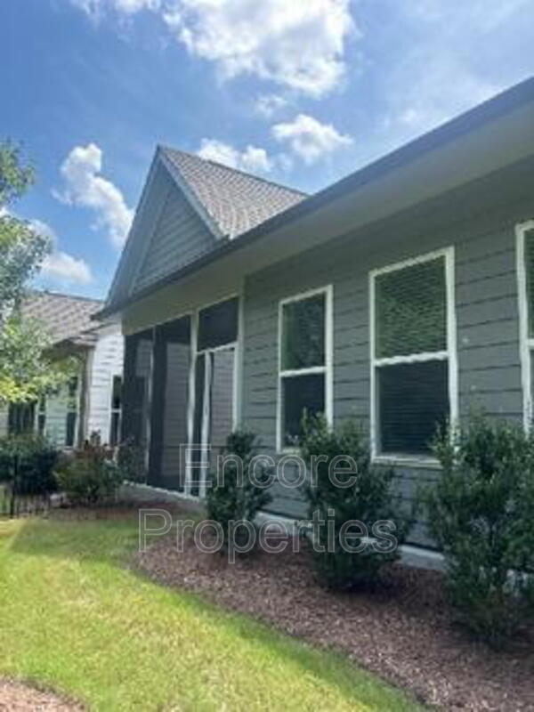 Building Photo - 1004 Bravura Dr