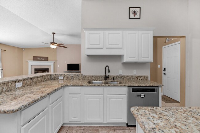 Building Photo - 5920 Ashton Woods Cir