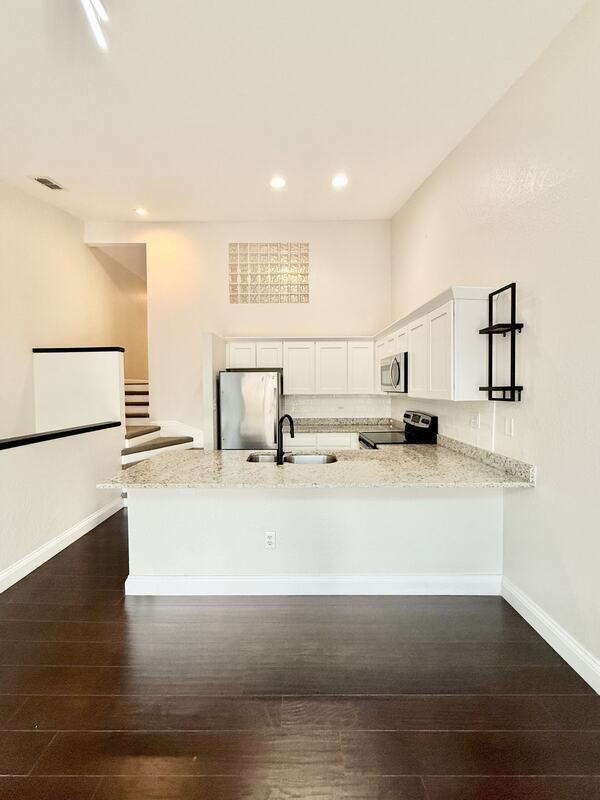Building Photo - 6388 93rd Ter