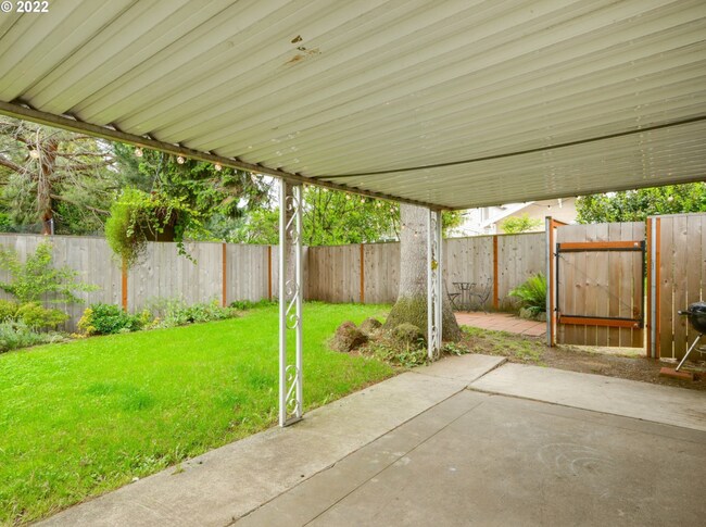 Building Photo - Charming 3 bed + office, 1.5 bath rental home in University Park Portland!