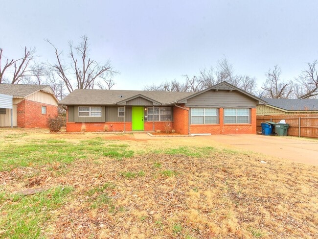 Building Photo - Spacious 4 bedroom in Edmond!