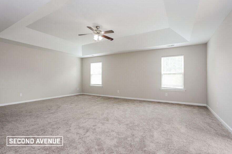 Building Photo - 233 Klinetop Dr