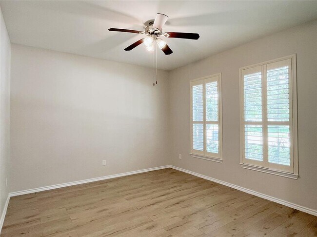 Building Photo - 20847 Cottage Cove Ln