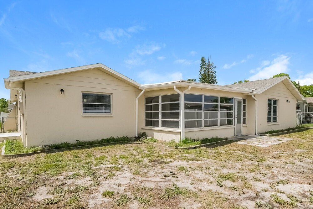 Building Photo - 7043 Fireside Dr