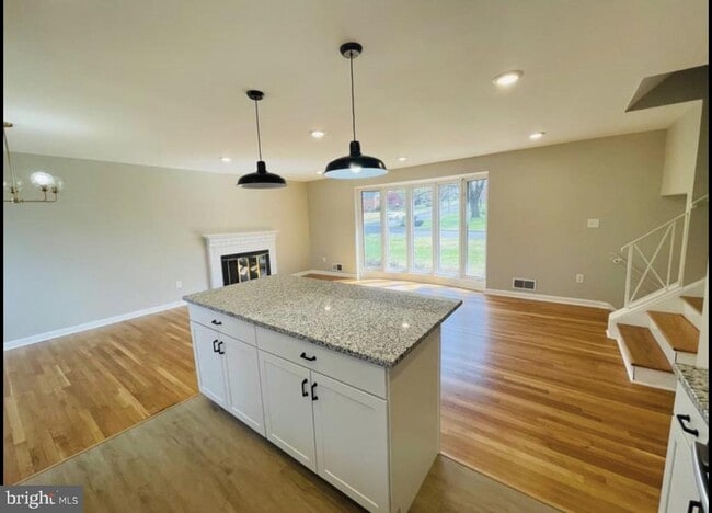 Building Photo - 6810 Fern Ln