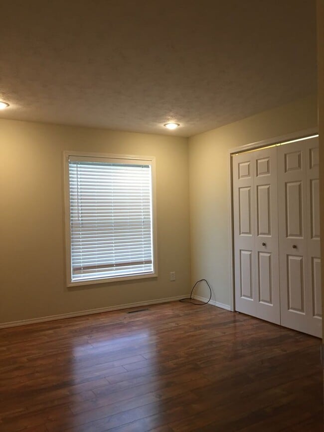 Building Photo - Executive Rental Nestled in Hickory Ridge ...