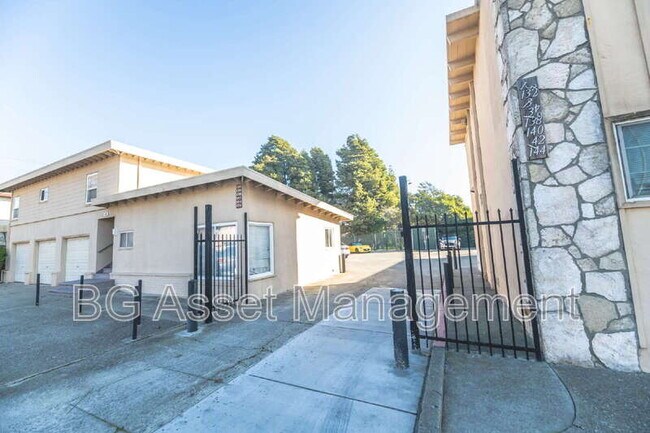 Building Photo - 134 Marina Way