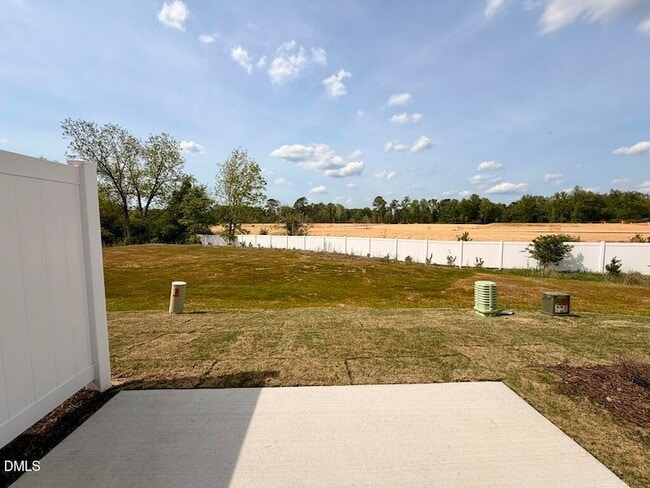 Building Photo - 134 Blossom Fld Wy