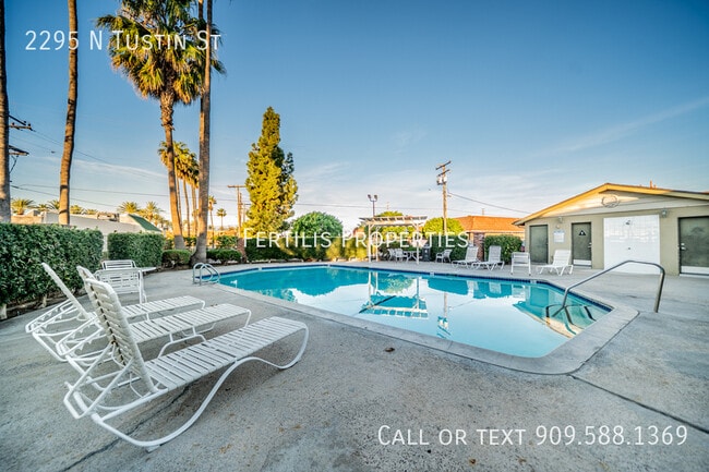 Building Photo - 2295 N Tustin St