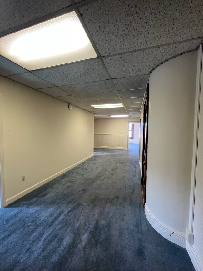 Building Photo - McShane Block