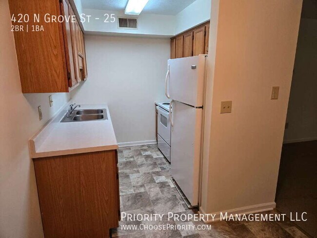 Building Photo - 420 N Grove St