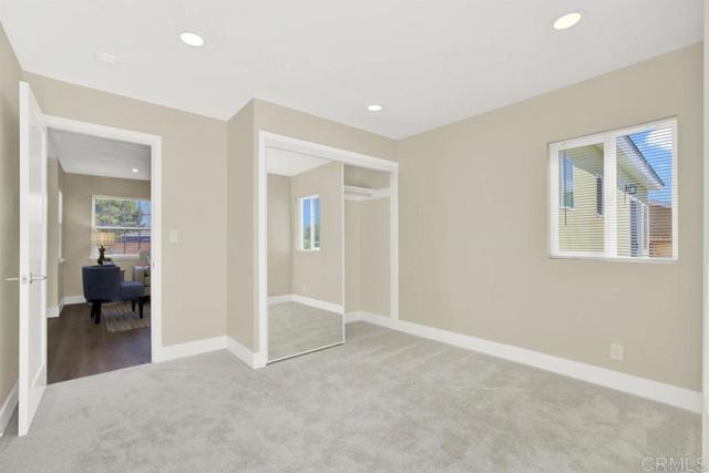 Building Photo - 625 Santa Fe Dr