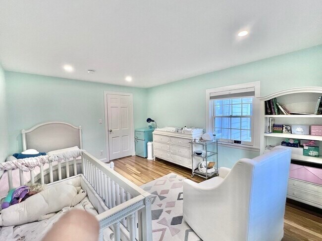 Building Photo - 124 Pilgrim Rd