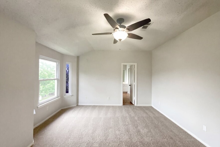 Building Photo - 1405 Turtle Cove Dr