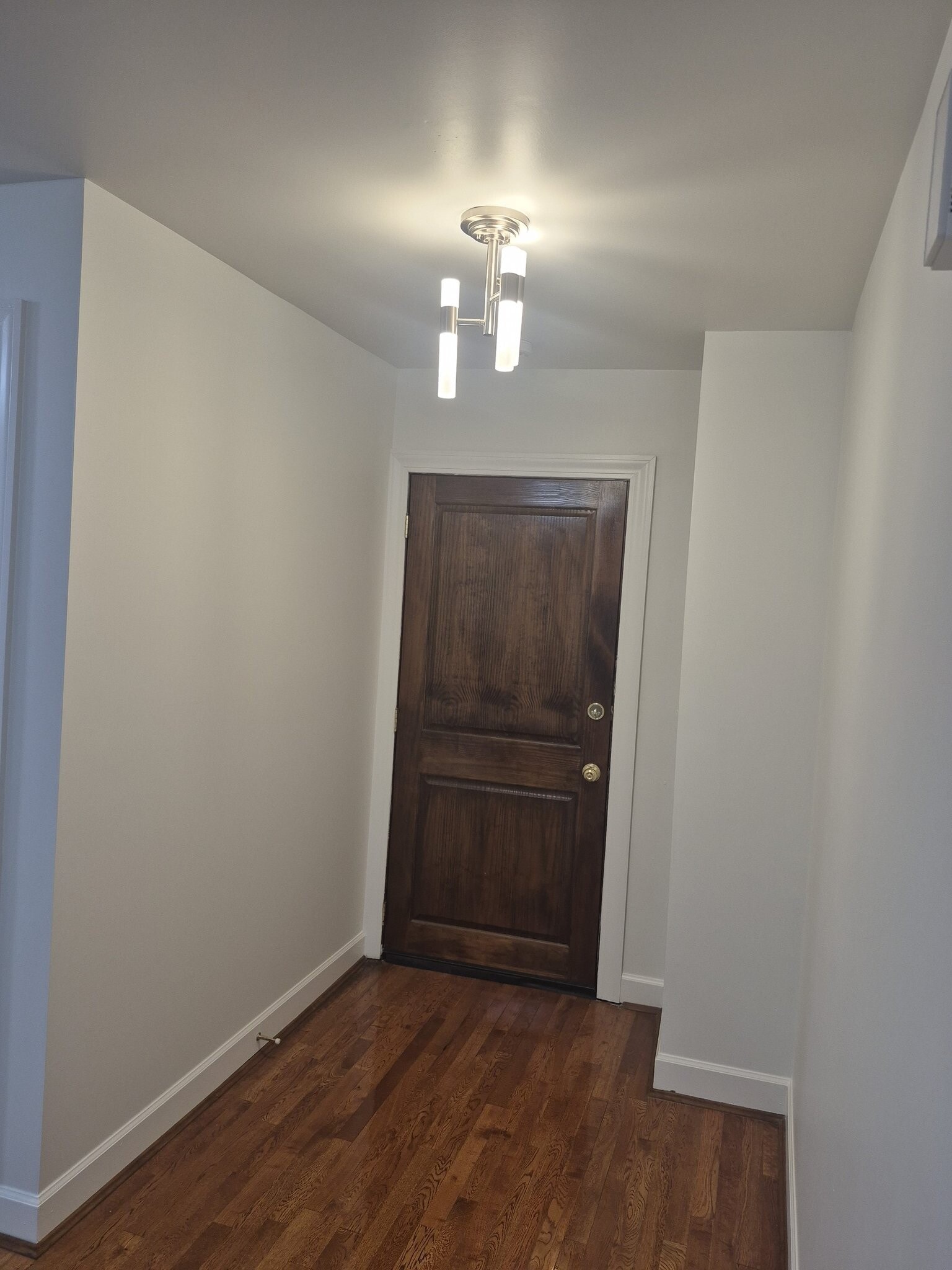 Building Photo - 2063 Beechmont Ave
