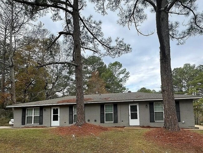 Primary Photo - 4921 Woodmont Dr