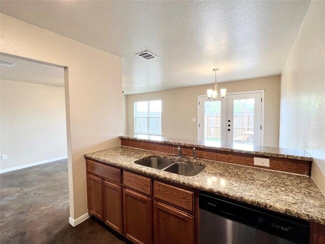 Building Photo - 100 Sandstone Dr