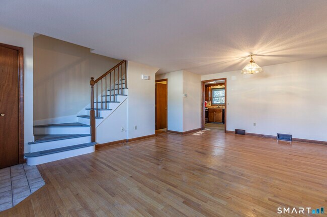 Building Photo - 11 St Marc Cir